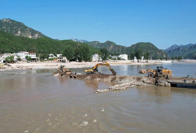 Çin, Doksuri Tayfunu'nun Etkilediği Bölgelerdeki Hasarlı Su Koruma Tesislerini Onarmak İçin 1,5 Milyar Yuan Tahsis Etti