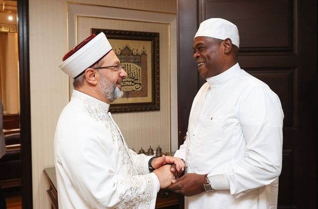 Diyanet İşleri Başkanı Ali Erbaş, İbrahim Richmond'u kabul etti 1 Diyanet İşleri Başkanı Ali Erbaş, İbrahim Richmond’u kabul etti