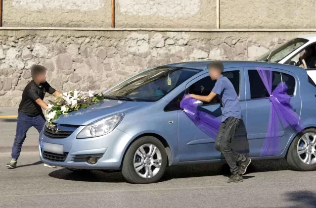 Düğün konvoyunda bahşiş istemek örf ve adet hukukuna uygun ancak devam eden eylem nitelikli yağma suçu oluşturabilir