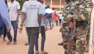ECOWAS Nijer’deki askeri darbeyi ele almak için toplanıyor