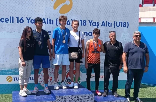 Elazığlı sporcu Muhammed Akdağ Türkiye Atletizm Şampiyonası'nda üçüncü oldu 1 Elazığlı sporcu Muhammed Akdağ Türkiye Atletizm Şampiyonası’nda üçüncü oldu