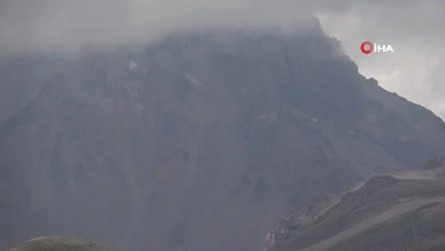 Erciyes’te karlar eriyince borcumu öderim tabiri bu yıl gerçekleşti