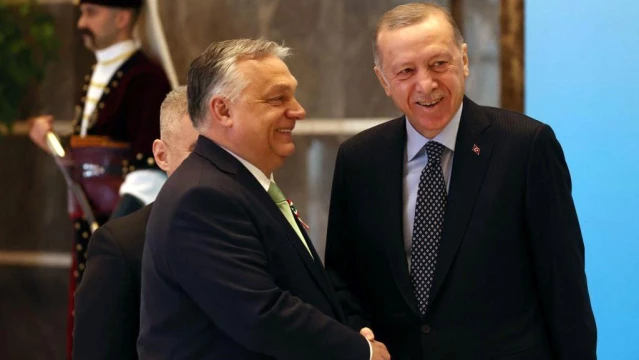 Erdoğan Macaristan'ı ziyaret ediyor: Bir günlük ziyaretin amacı ne? 1 Erdoğan Macaristan’ı ziyaret ediyor: Bir günlük ziyaretin amacı ne?