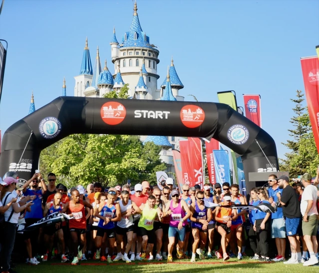 Eskişehir Yarı Maratonu ve Spor Festivali'nde Yarışlar Tamamlandı
