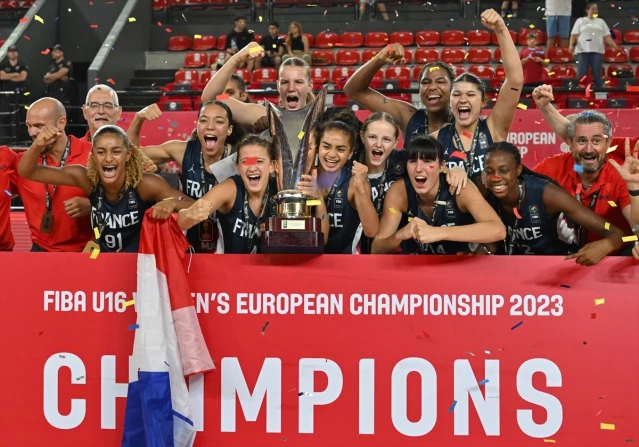 Fransa, FIBA 16 Yaş Altı Kızlar Avrupa Şampiyonası'nda İspanya'yı yenerek şampiyon oldu