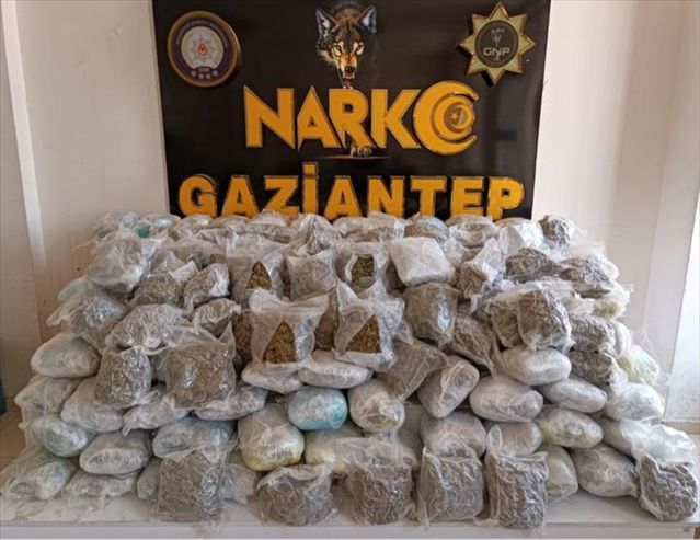 Gaziantep'te 81 kilogram uyuşturucu ele geçirildi, 2 şüpheli gözaltına alındı