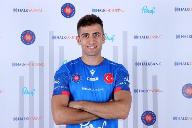 Halkbank, Deniz İvgen'i kadrosunda tuttu