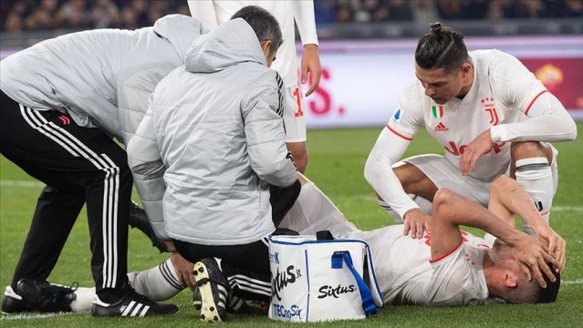 Hamstring sakatlığı nedir, neden olur? Hamstring sakatlığı belirtileri ve tedavisi nedir? 1 Hamstring sakatlığı nedir, neden olur? Hamstring sakatlığı belirtileri ve tedavisi nedir?