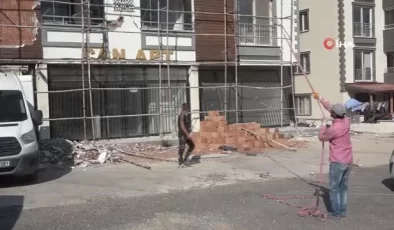 Hasarlı binaların onarımı için usta bulunamıyor