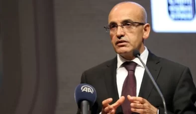Hazine ve Maliye Bakanı Şimşek’ten istifa iddialarını soran gazetecilere yanıt: Uydurmuşlar
