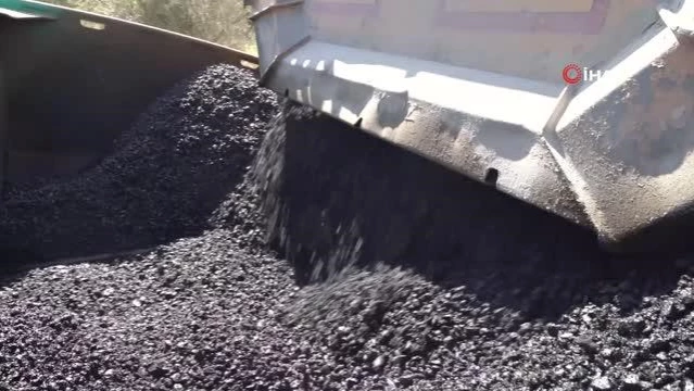 Hem zeytinlikler, hem de işçiler tozdan kurtuldu