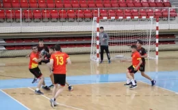 Hentbol Anadolu Yıldızlar Ligi’nin yarı final müsabakaları Erzincan’da başladı