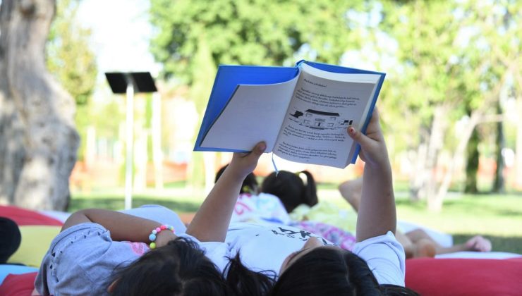 KONYA BÜYÜKŞEHİR ÇOCUKLARA KİTAP SEVGİSİ KAZANDIRIYOR