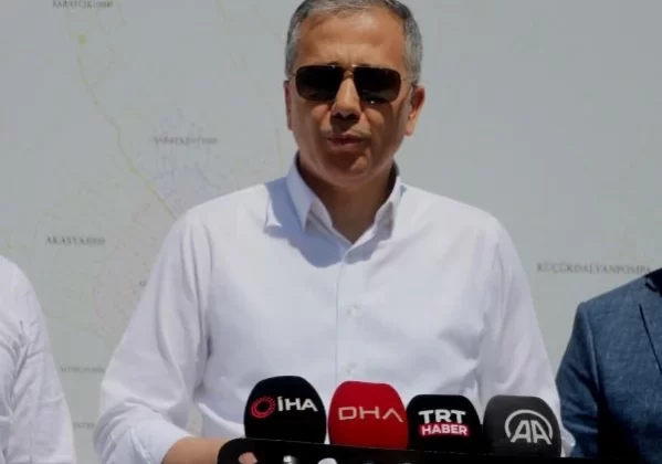 İçişleri Bakanı: Ağır hasarlı binaların yüzde 49’u yıkıldı