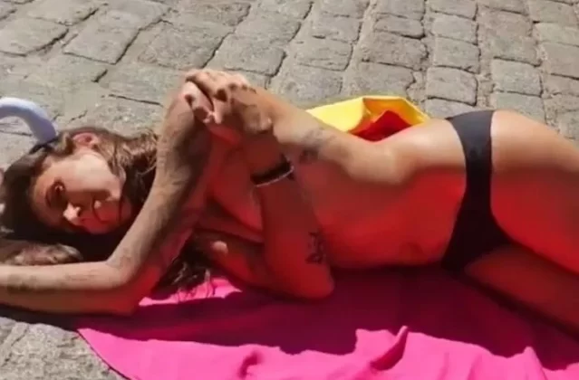 İspanya’da Yarı Çıplak Protestocular Boğa Dövüşüne Karşı Eylem Yaptı