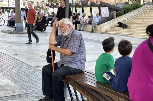 Isparta ve Burdur Tarihinin En Sıcak Günlerini Yaşadı