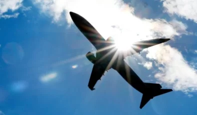 İtalya’da Uçak Bileti Ücretlerindeki Artışı Sınırlayan Kararname Onaylandı