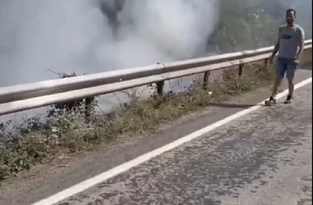 Karabük’te çıkan örtü yangınında 2,5 dönüm alan zarar gördü