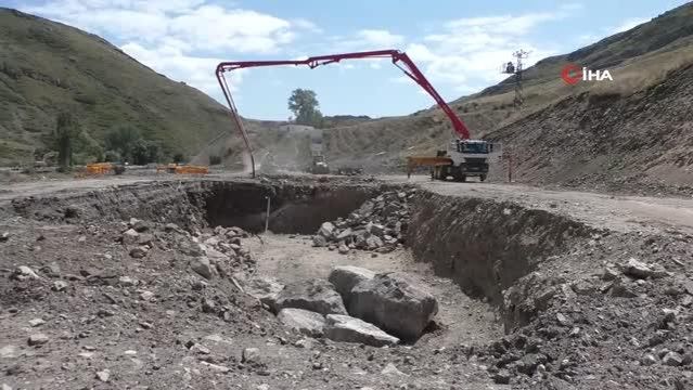 Kars'ta 100 Yılın Projesi: Kars Çayı Pırıl Pırıl Akacak 1 Kars’ta 100 Yılın Projesi: Kars Çayı Pırıl Pırıl Akacak