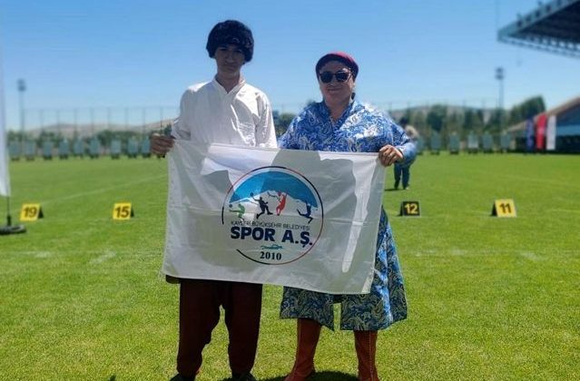 Kayseri Büyükşehir Belediyesi Spor A.Ş.’de Okçuluk dalında Eren Acer Türkiye ikincisi oldu