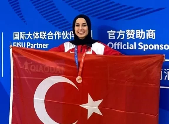 Kayserili Sporcu Hayriye Türksoy Hançer Çin’den Madalya İle Döndü