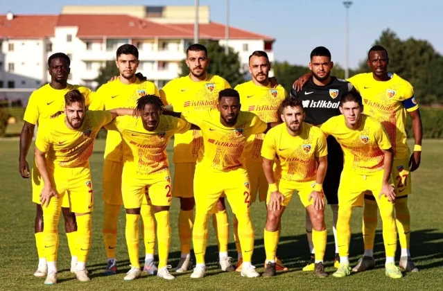 Kayserispor Süper Lig'e 6 galibiyetle başladı 1 Kayserispor Süper Lig’e 6 galibiyetle başladı