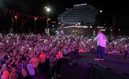 Kayserispor’a Destek Konserinde Sefo ve Yener Çevik Rüzgarı Esti