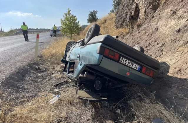 Kilis’te Otomobil Şarampole Devrildi: 6 Kişi Yaralandı