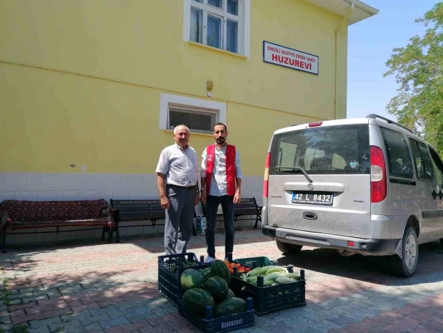 Konya'da Gençler Tarafından Yetiştirilen Sebzeler İhtiyaç Sahiplerine Ulaştırılıyor