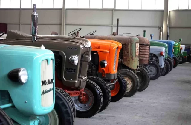Konyalı İş Adamı, Antika Traktörlerle Traktör Müzesi Kurmayı Hedefliyor