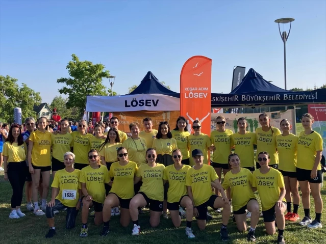 LÖSEV Gönüllüleri Eskişehir Yarı Maratonu'nda Buluştu