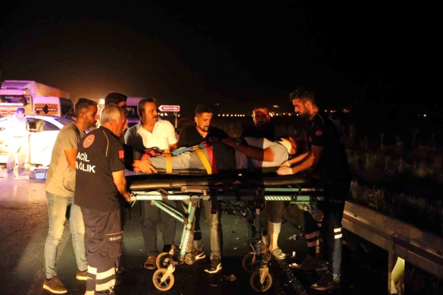 Muş'ta 6 otomobilin karıştığı trafik kazasında 3 kişi hayatını kaybetti