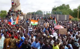 Nijer’de Darbe Yanlıları Gösteri Düzenledi