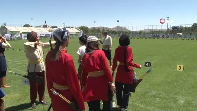 Oklar hedefi buldu, turnuva şampiyonları belli oldu