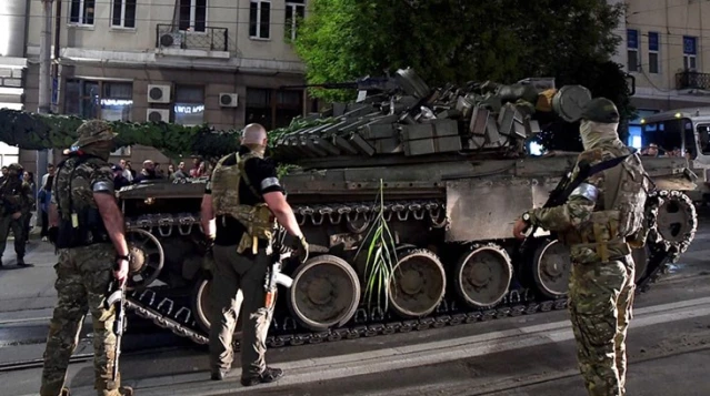 Paralı askeri grubu Wagner'den ilk açıklama: Kremlin ele geçirilecek 1 Paralı askeri grubu Wagner’den ilk açıklama: Kremlin ele geçirilecek