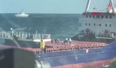 Rus askerleri Ukrayna’ya ait kuru yük gemisine baskın düzenledi