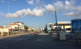 Samsun’da otomobilin çarptığı anne ve çocuk ağır yaralandı