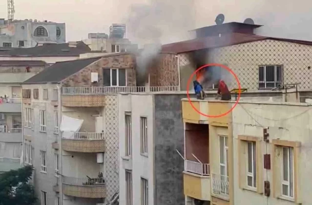 Şanlıurfa’da madde kullanan şahıs ailesine ait evi ateşe verdi