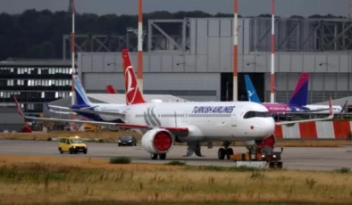 THY’nin filosuna ilk maskeli uçak katıldı