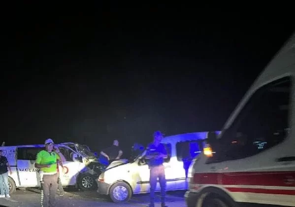 Tokat’ta Kızılay’a ait kan nakil aracına ikinci bir kaza