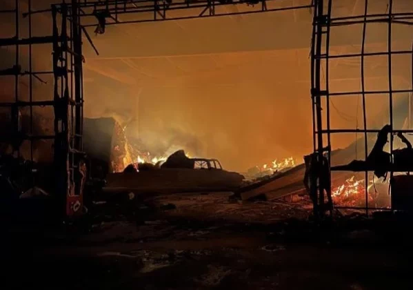 Tosya’daki fabrikada yangın yeniden başladı