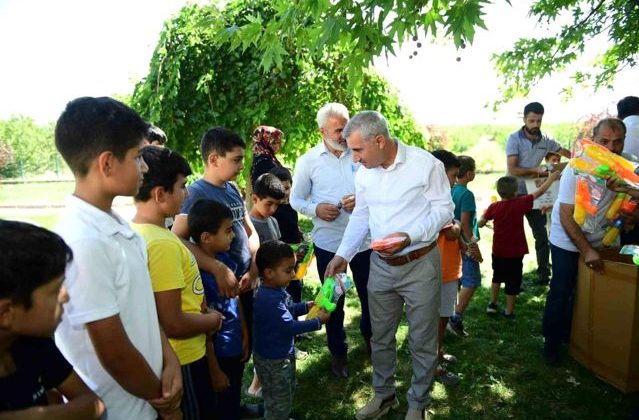 Yeşilyurt Belediyesi ‘İyilik Makası’ Projesi Topsöğüt Mahallesinde
