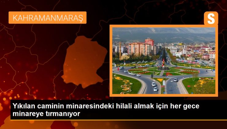 Yıkılan caminin minaresindeki hilali almak için her gece minareye tırmanıyor