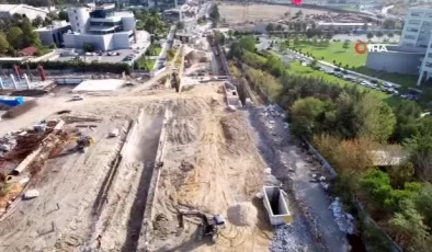 Ataköy İkitelli metrosu çalışması nedeniyle yıllardır kapalı kalan caddenin esnafı isyanda