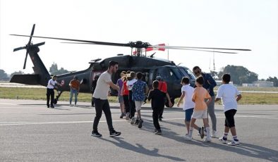 ‘Bir Çocuk Gelsin Bir Uçağa Dokunsun’ projesi 100 bin çocuğa ulaştı