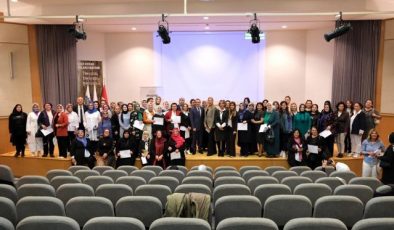 DOSABSİAD, Bursa’da 200 Kadına E-Ticaret Eğitimi Verdi