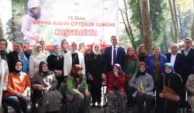 Düzce’de Cumhuriyet’in 100. yılı kutlamalarında 100 kadın çiftçi bir araya geldi