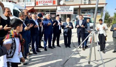 Karakeçili’ne doğal gaz törenle verildi