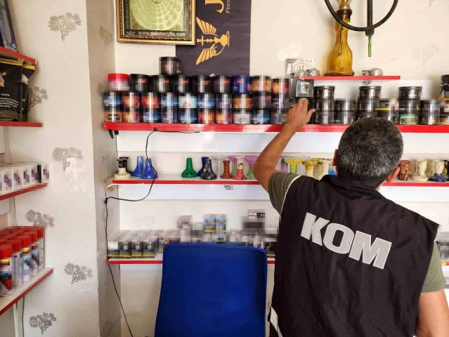 Konya'da Kaçakçılık Operasyonunda Çok Sayıda Kaçak Malzeme Ele Geçirildi