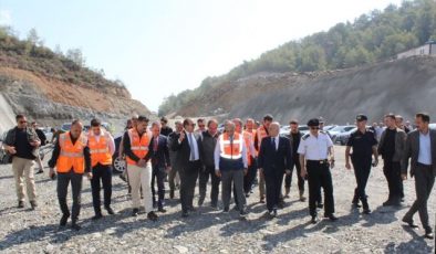 Mersin-Antalya arasındaki yolun uzunluğu 36 kilometre kısalacak